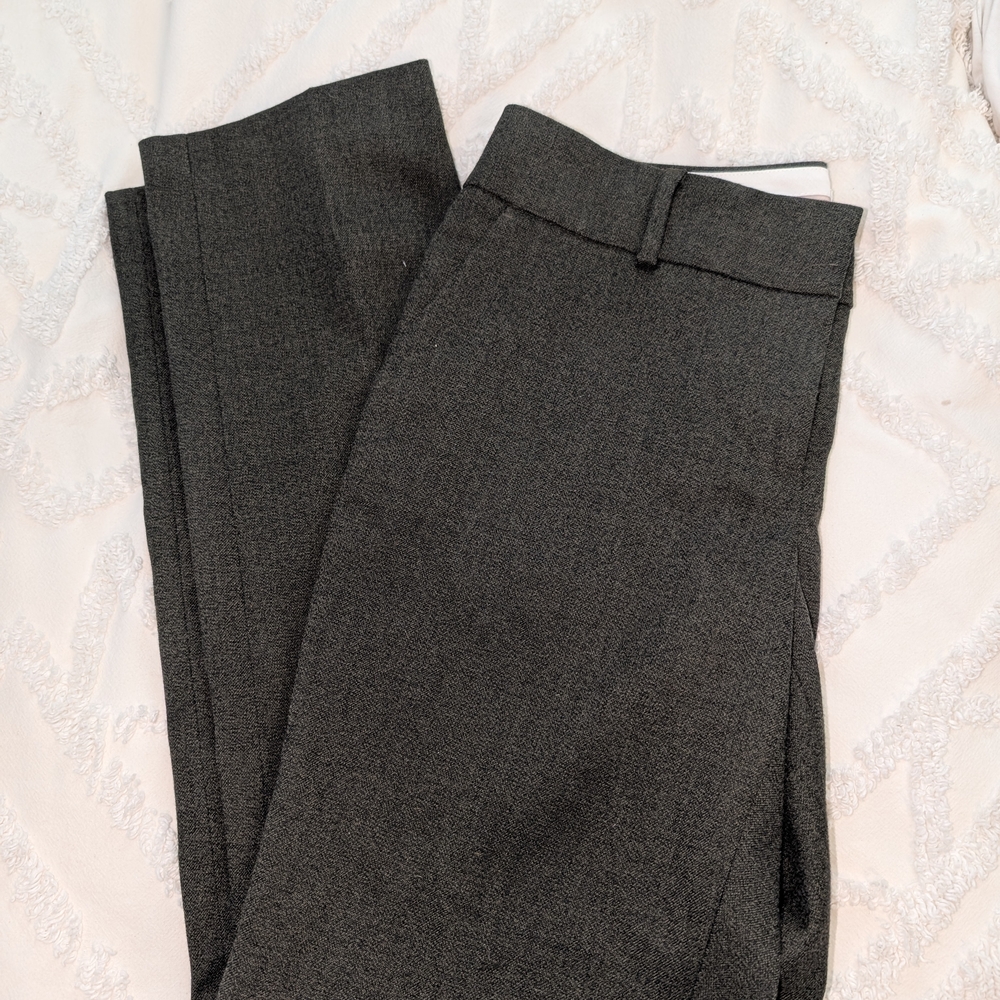 *MOVING SALE* LOFT Green Trousers Stylish and Versatile